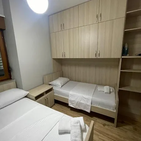 Arli's House Between The Centre And New Pazar Appartamento Tirana