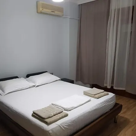 Arli's House Between The Centre And New Pazar * Tirana